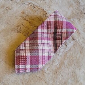 COUNTESS MARA 100% SILK PINK PLAID TIE